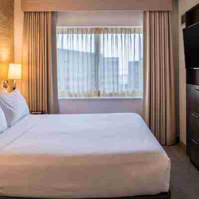 Sonesta Chicago O'Hare Airport Rosemont Rooms