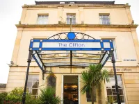 Clifton Hotel Hotels near كليفتون