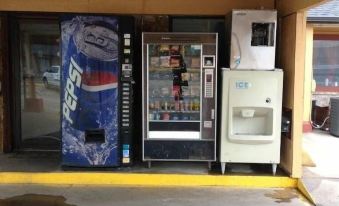Interstate Inn Express