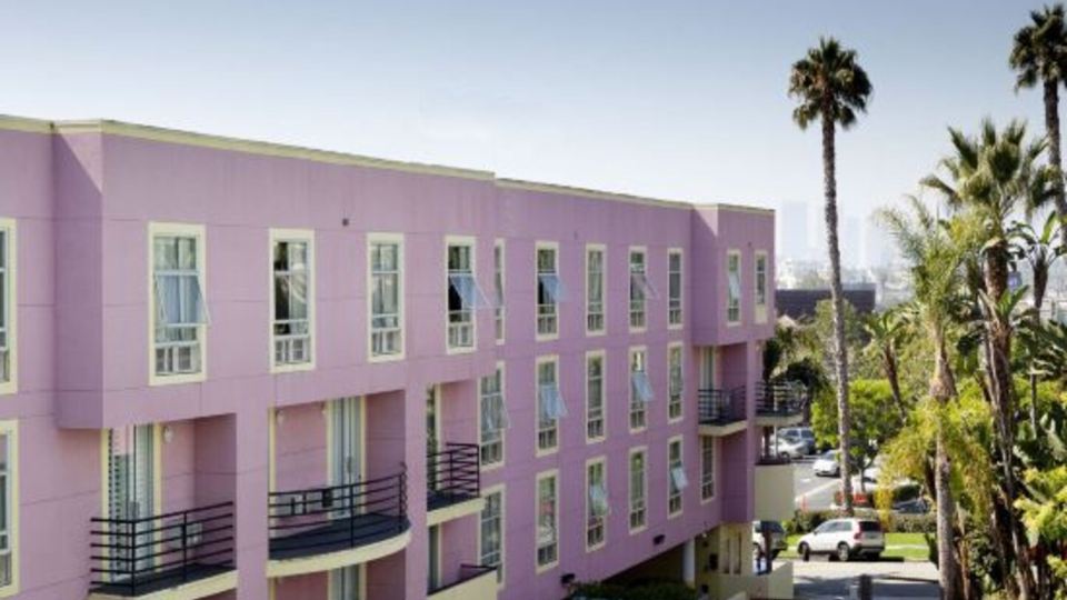 Ramada Plaza by Wyndham West Hollywood Hotel & Suites
