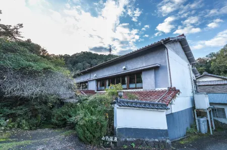 OYO 白鷺館