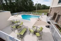 Hampton Inn & Suites Fayetteville - Rooftop Pools