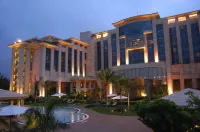 Hyatt Regency Kolkata - Pools