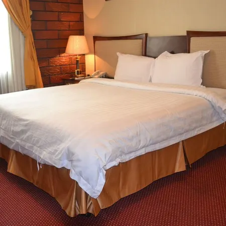Bilqase Throne Hotel