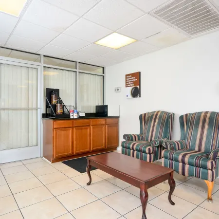 Motel 6 Pulaski, TN