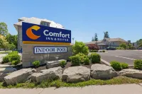 Comfort Inn & Suites Thousand Islands Harbour District Hôtels à : Gananoque