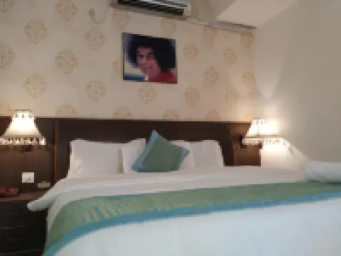 Aum Hotel Hotels in Anantapuram