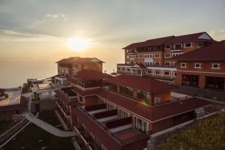 Chandragiri Hills Resort Kathmandu-Luxury in the Clouds Отели в г. Chandragiri
