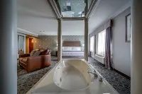 Monte Carlo Inn - Toronto Markham - Hot Tub