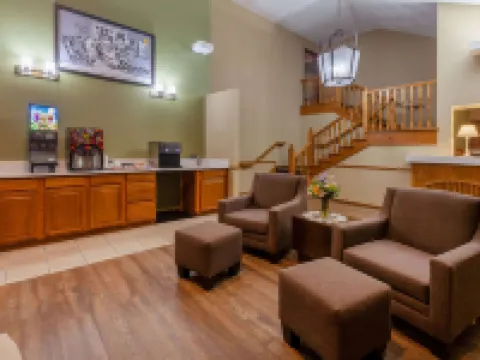 Super 8 by Wyndham Berlin WI Hotels in Green Lake County