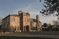 Dalmeny Park House Hotel - parking