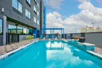 Tru by Hilton San Antonio at the Rim