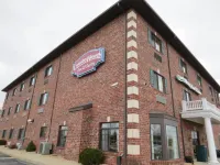 Country Hearth Inn & Suites Edwardsville