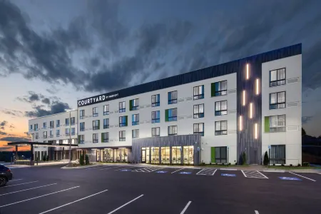 Courtyard Russellville Отели в г. Бейлисс Тауншип