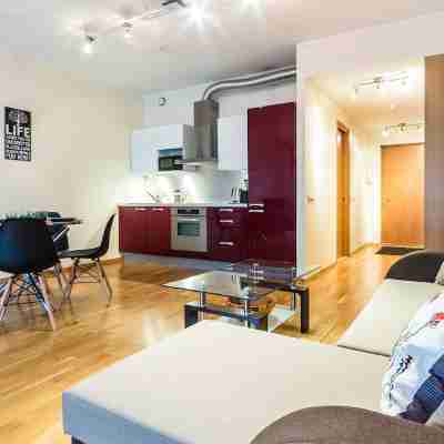 Hilltop Apartments - City Centre Foorum Rooms