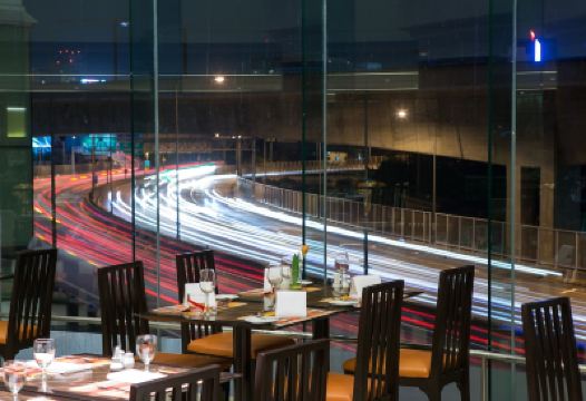 レストラン イースティン ホテル マッカサン バンコクの写真