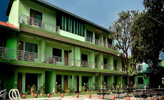 Hotel Saathi