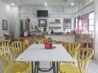 Nayla Homestay Jambi Mitra RedDoorz Hotel dekat Qoni Cell Siulak Deras