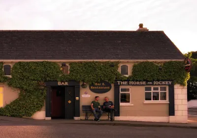 Horse & Jockey Hotel Hotel di Tipperary