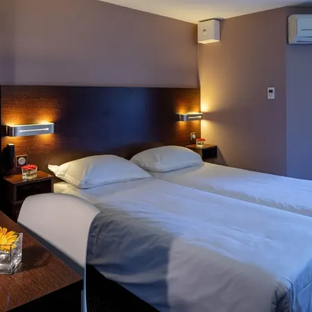 Noemys Valence Nord - Hotel Restaurant