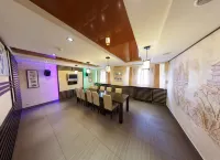 Business Hotel Cosmos - صديق للحيوانات الاليفة