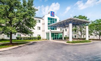 Motel 6 Arlington Heights, IL - Chicago North Central