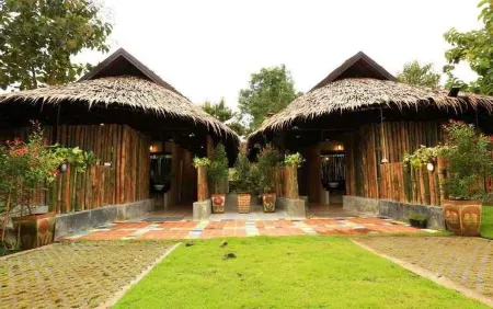 Chiangkhan River Green Hill