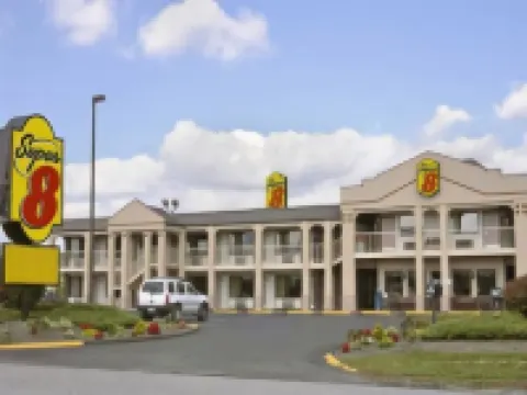 Super 8 by Wyndham Wytheville