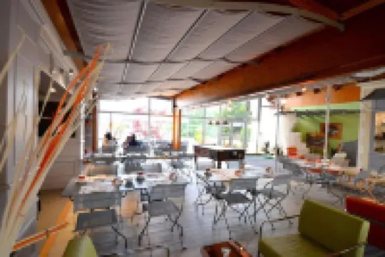 AKENA POITIERS NORD FUTUROSCOPE酒店
