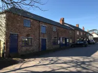 The Carew Arms Hotels in Crowcombe