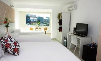 Emirates Hotel & Suites - Housity