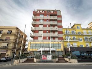 Hotel Palace