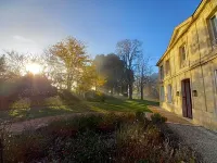 Château Ormes de Pez Hôtels à : Civrac-en-Médoc