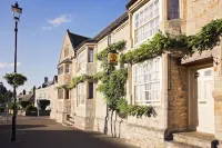 The Bell Inn, Stilton, Cambridgeshire فنادق في Sawtry