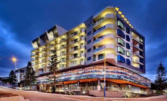 Ramada by Wyndham VetroBlu Scarborough Beach