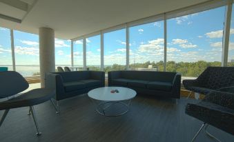 Queen's University - David C. Smith House - Campus Accommodation - Housity