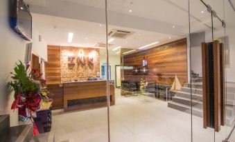 Ink Hotel by Alv
