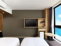 Henn na Resort＆Spa Kansai Airport โรงแรมในยูระ