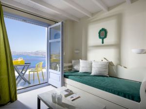 Earino Suites and Villa