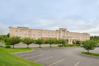 Hampton Inn & Suites Plymouth Hotels near First Parish in Plymouth