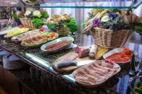 Hotel Monasterio Benedictino - breakfast