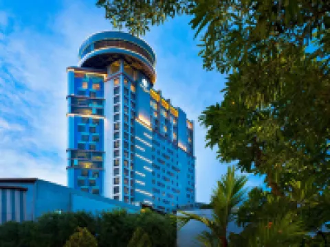 DoubleTree by Hilton Surabaya Hotels in Genteng