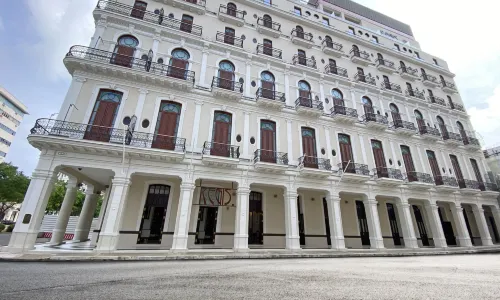 Mystique Regis Habana by Royalton