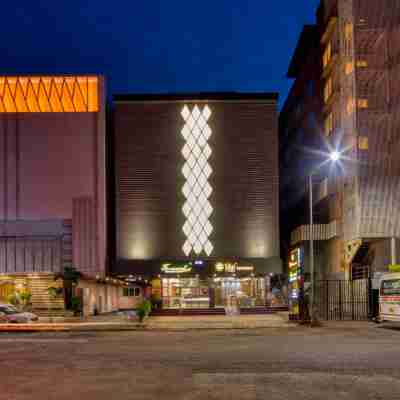 斯法特國際飯店 Hotel Exterior