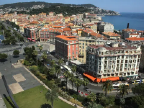 尼斯老城阿爾伯特一世酒店 鄰近英國人散步大道的酒店