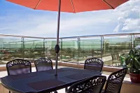 Island Paradise Inn