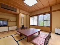 Sankeien Hotels in Komono