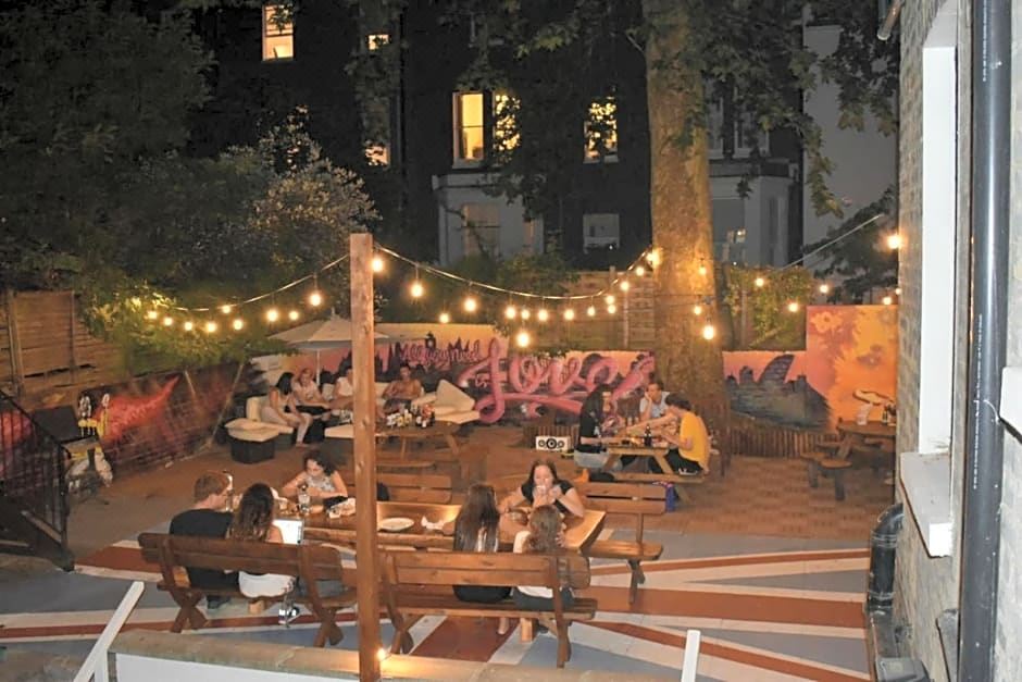 세인트 제임스 백패커스 이미지