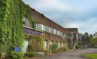 Tiverton Hotel Lounge & Venue