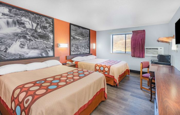 Super 8 by Wyndham Waynesburg